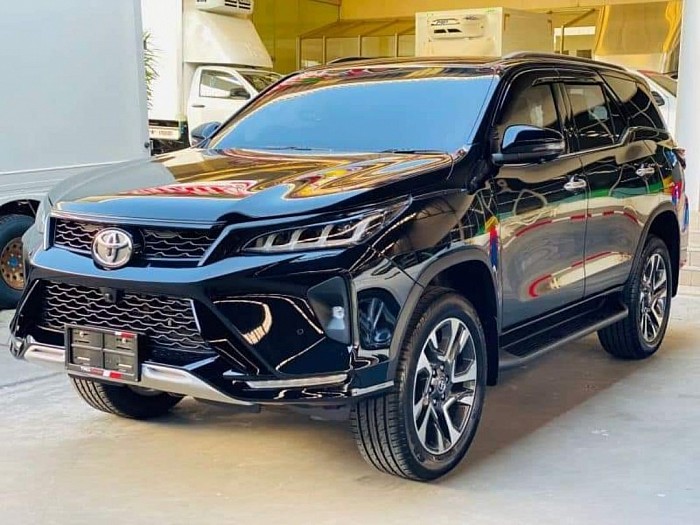 บริการรถ private Fortuner 7 ที่นั่ง