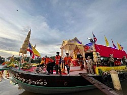 บรรยากาศริมน้ำวัดหลวงพ่อโสธร