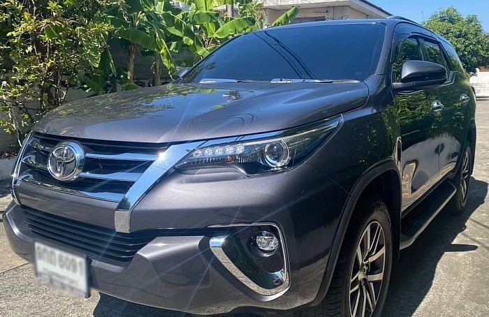 Fortuner 7 ที่นั่ง