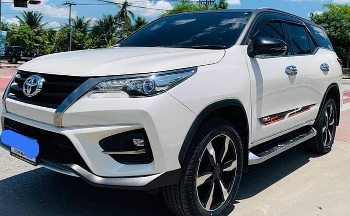 บริการรถ Fortuner 7 ที่นั่ง